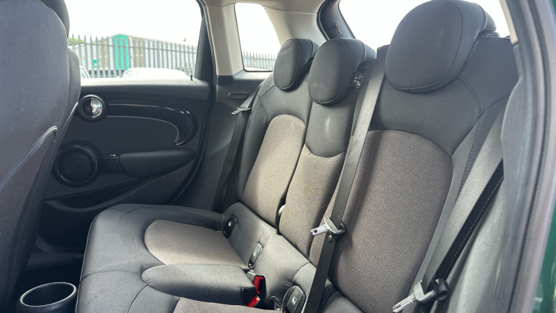 MINI Hatchback 1.5 Cooper Classic 5dr Petrol Hatchback